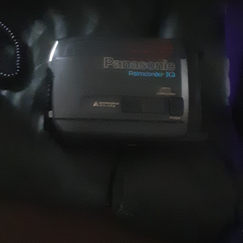 Palmcorder - Picture 3 of 7